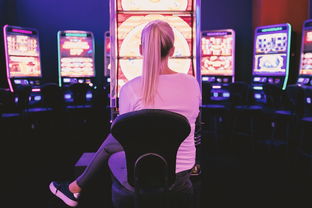 体育新闻女主播，她们的声音，她们的故事